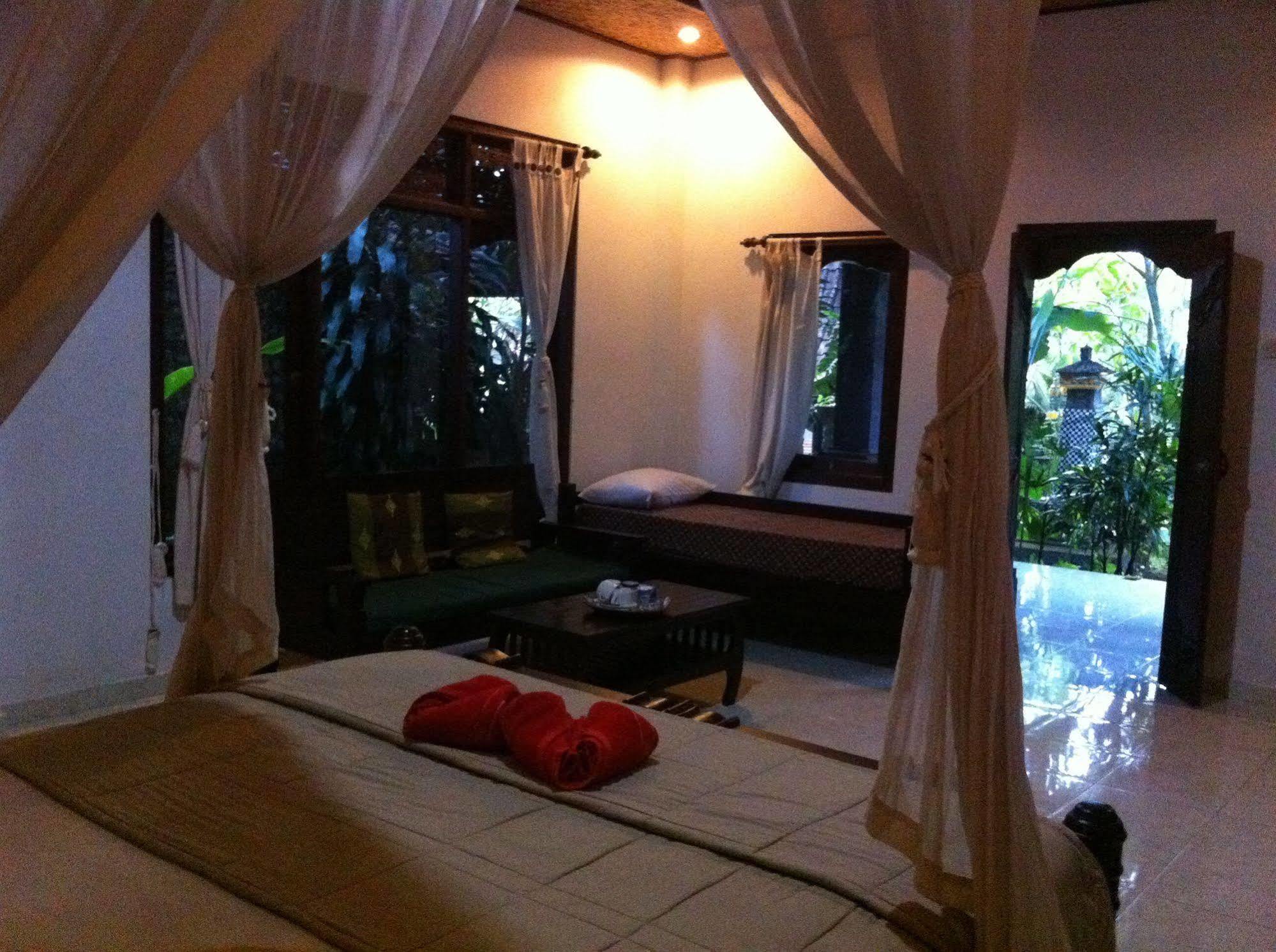 Karang Mesari Ubud Guest House Exterior photo